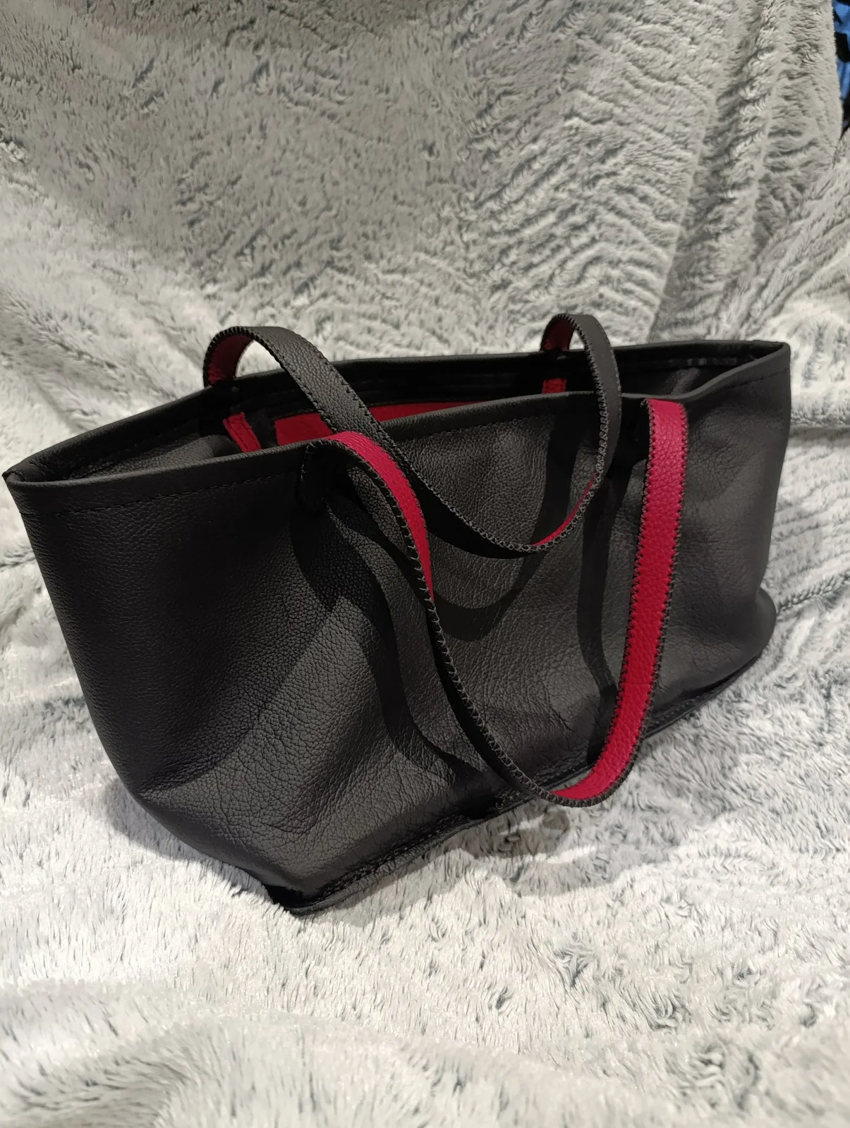 Sacs & sacoches en cuir artisanales et sur mesure