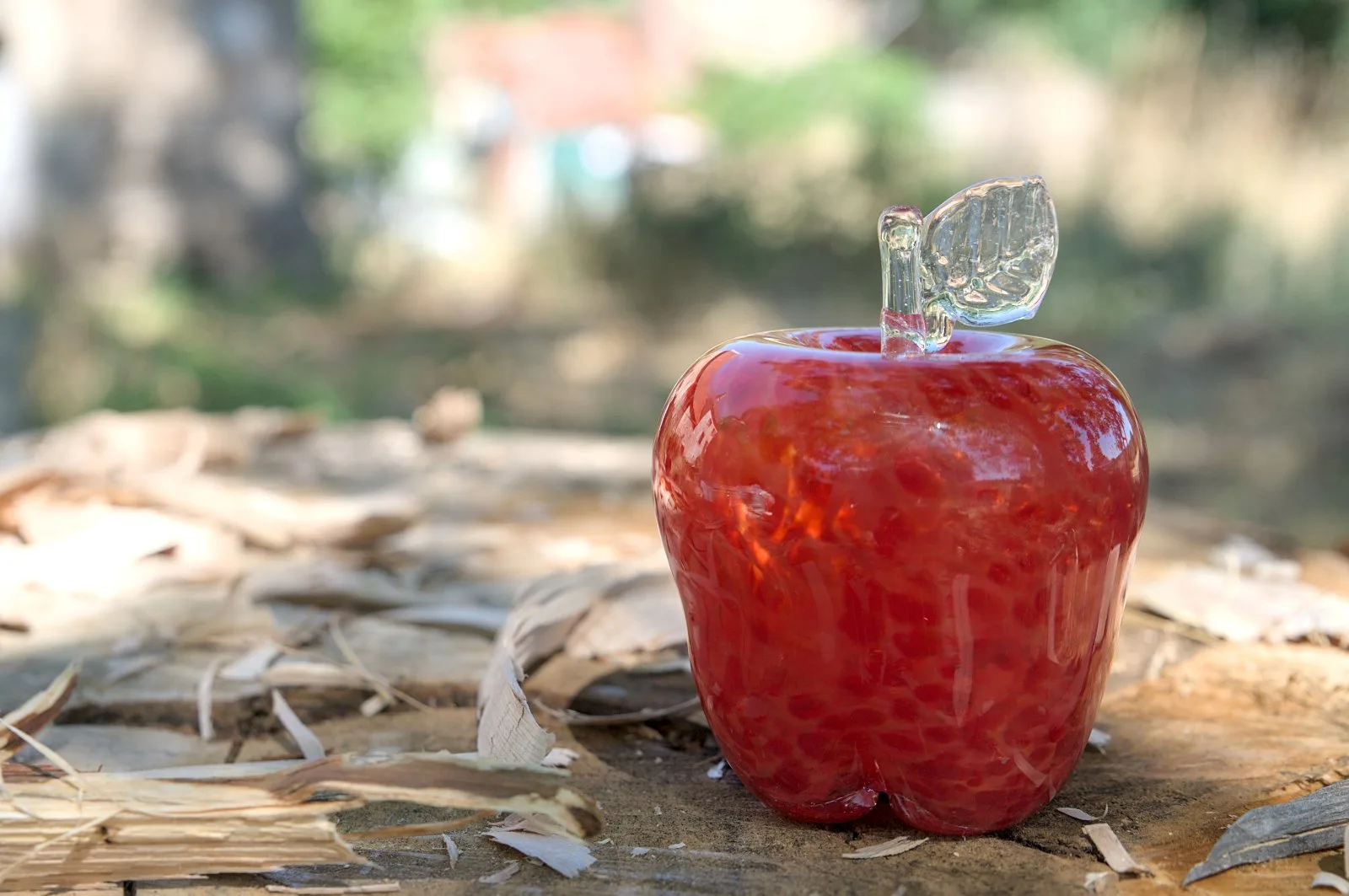 Décoration pomme en verre