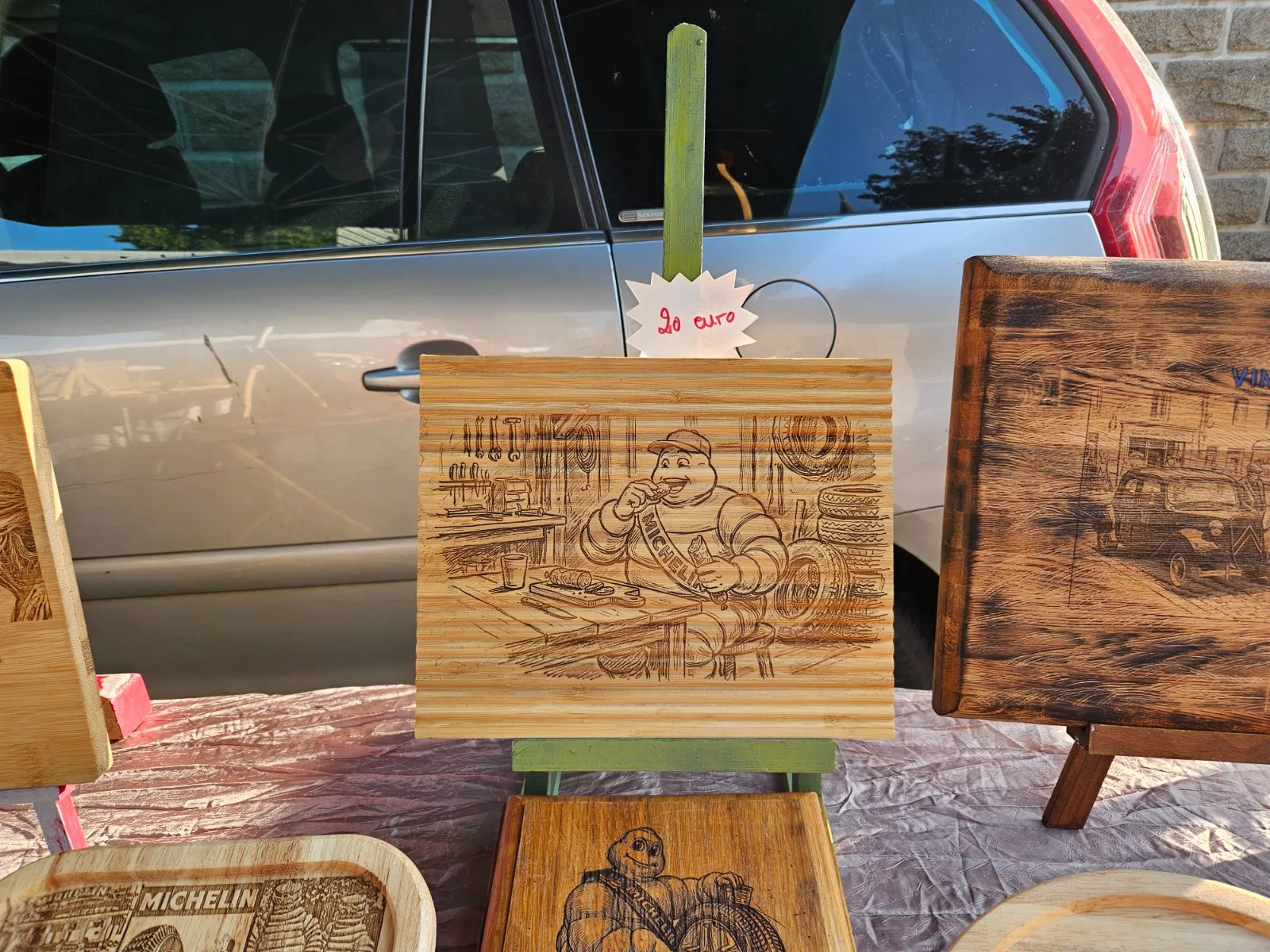 Gravure sur bois, ardoise et carrelage