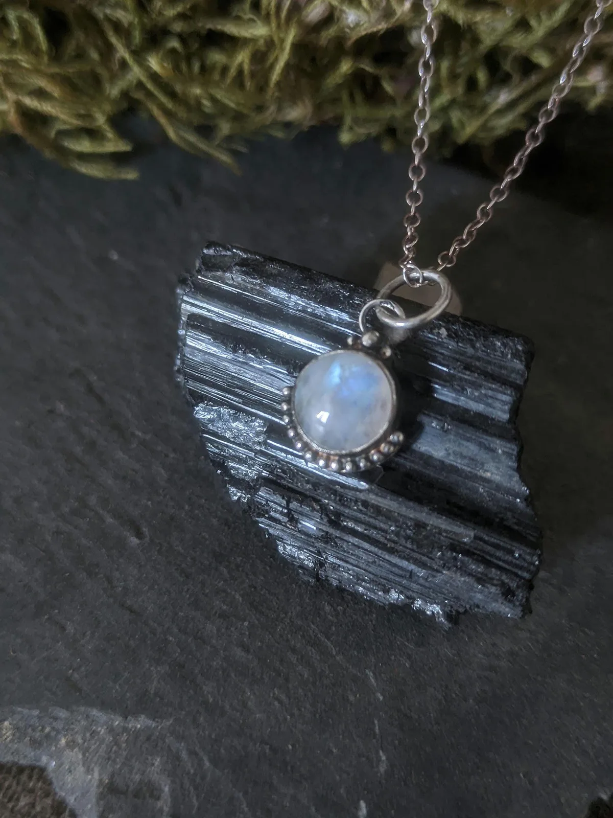 Pendentif argent massif, pierre de lune péristérite labradorite blanche et granulation. Bijoux boho. argent 925. Pierre naturelle