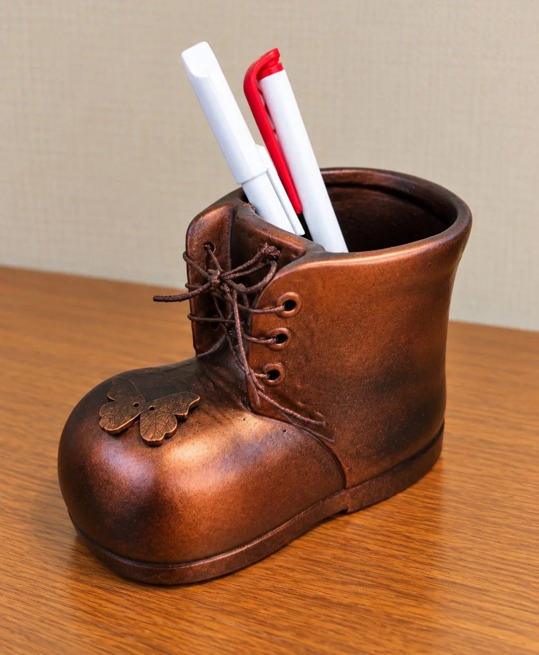 Pot à crayons soulier — Art Flo Création, Création d'objets / Décoration à Lacs